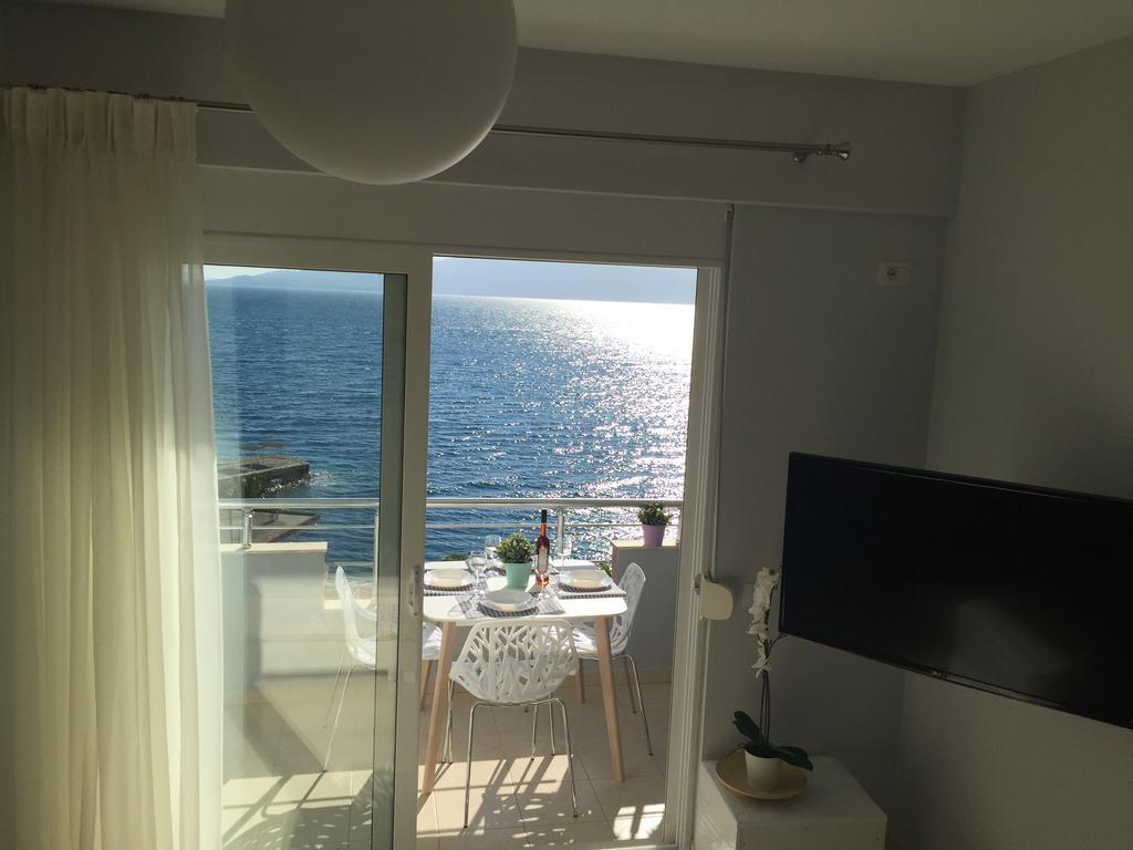 Skyfall Apartment Sarande Ngoại thất bức ảnh