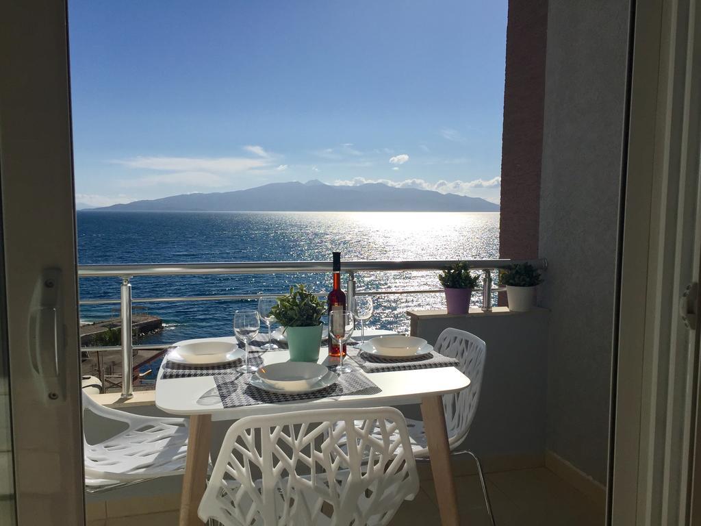 Skyfall Apartment Sarande Ngoại thất bức ảnh