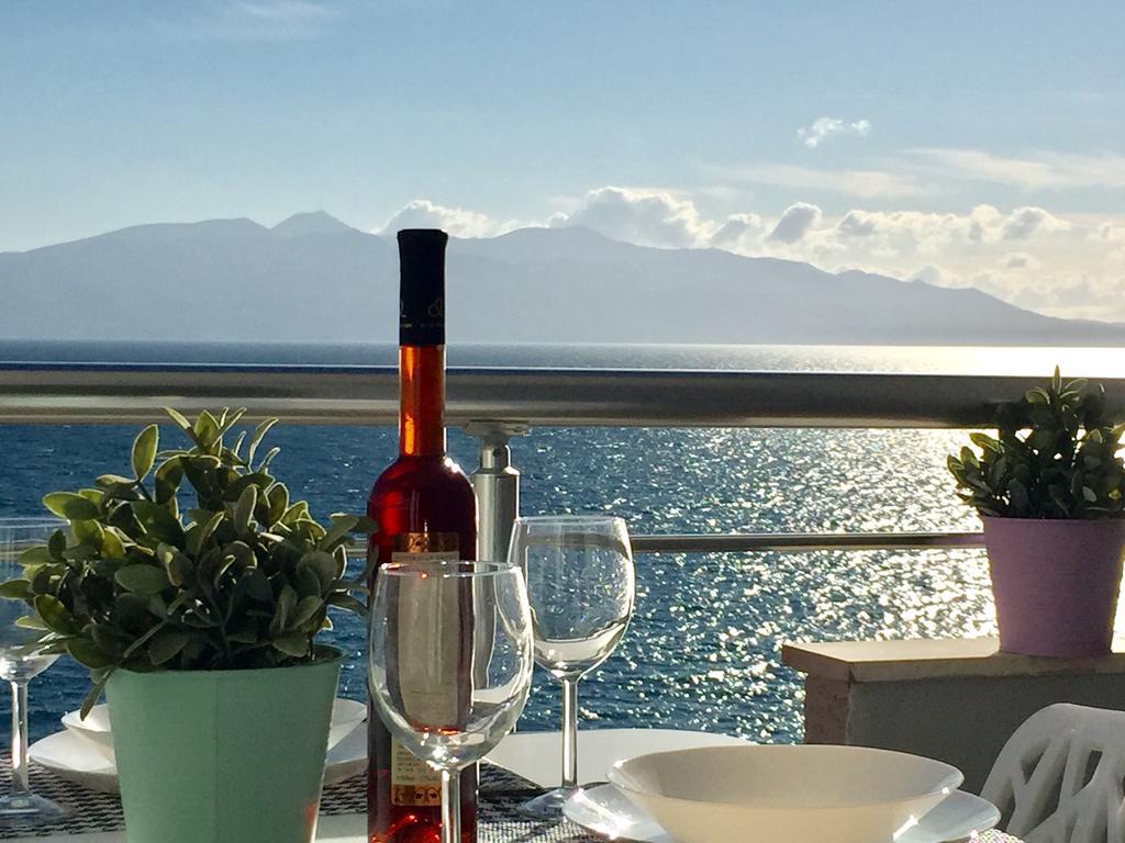 Skyfall Apartment Sarande Ngoại thất bức ảnh