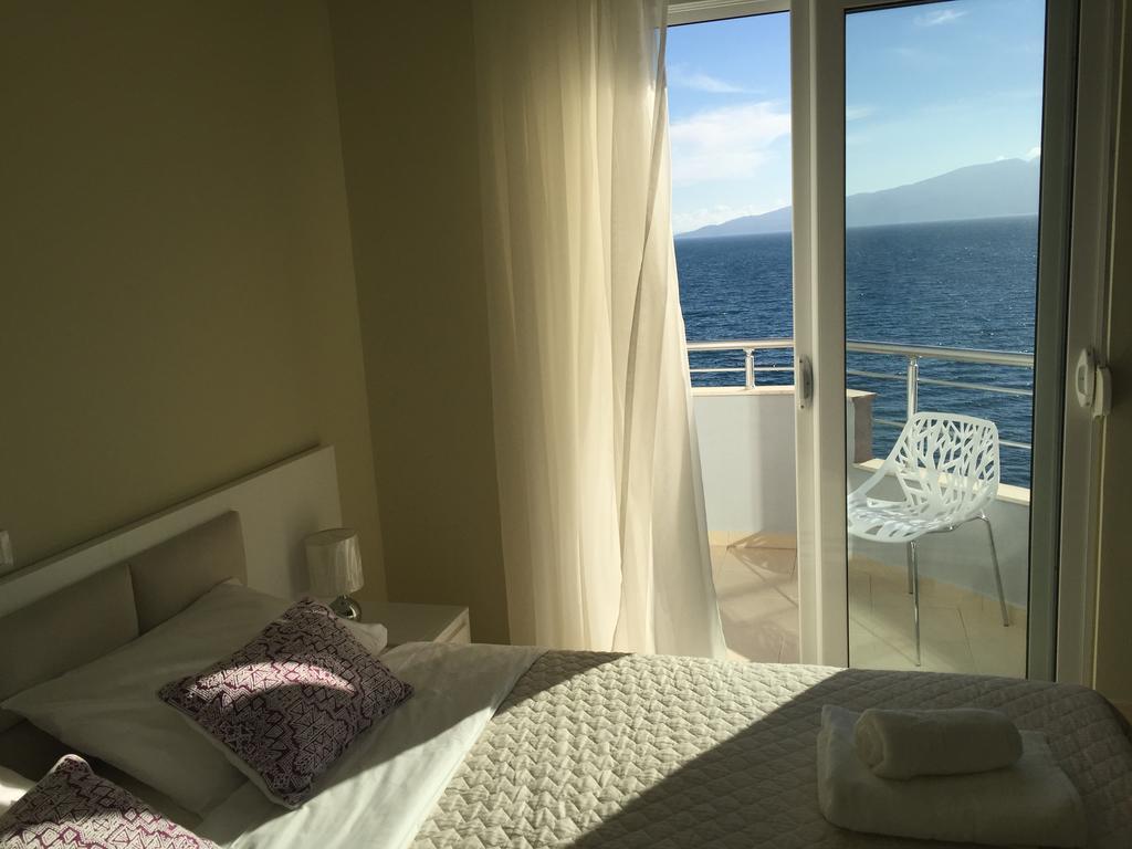 Skyfall Apartment Sarande Ngoại thất bức ảnh