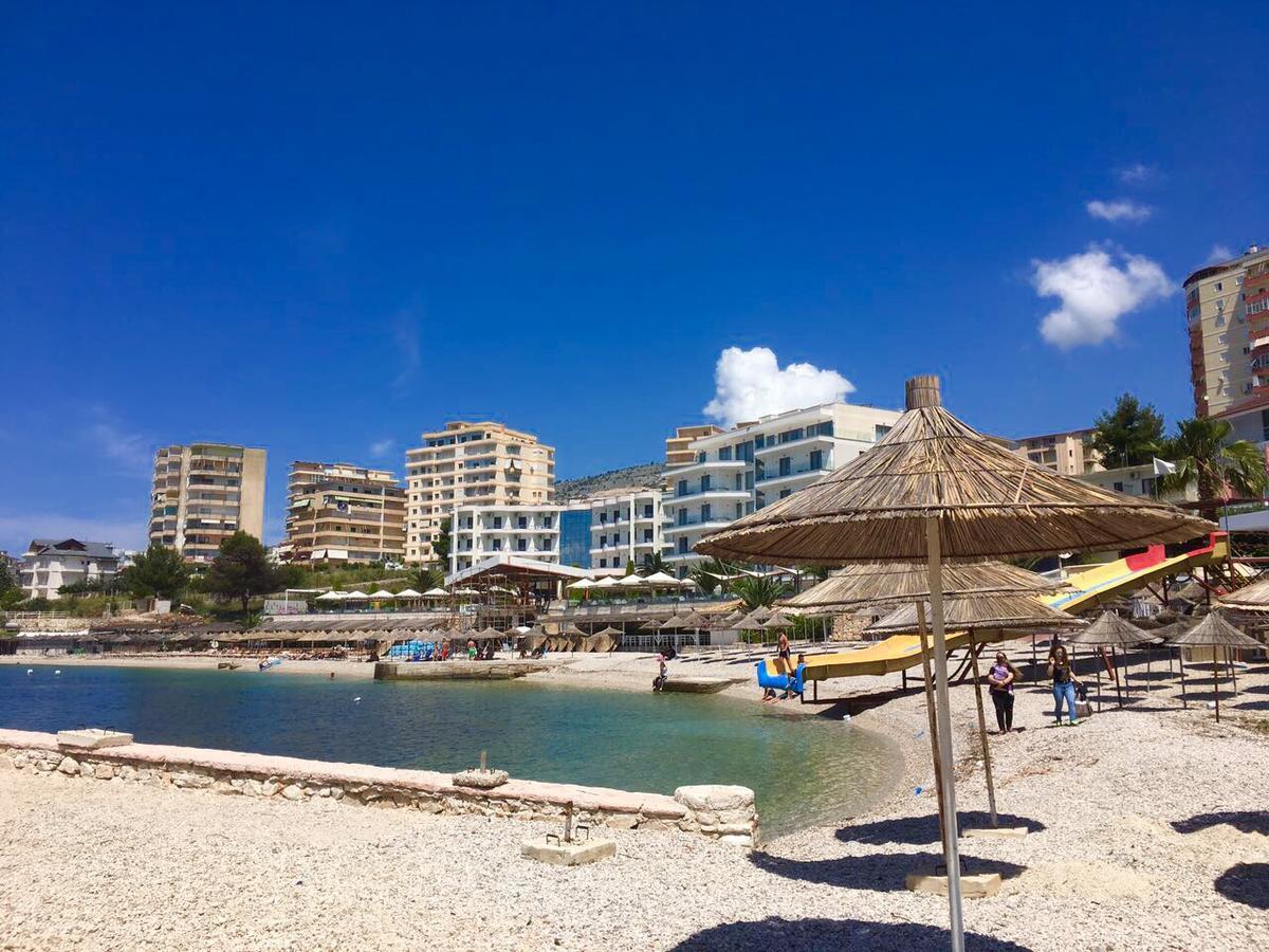 Skyfall Apartment Sarande Ngoại thất bức ảnh