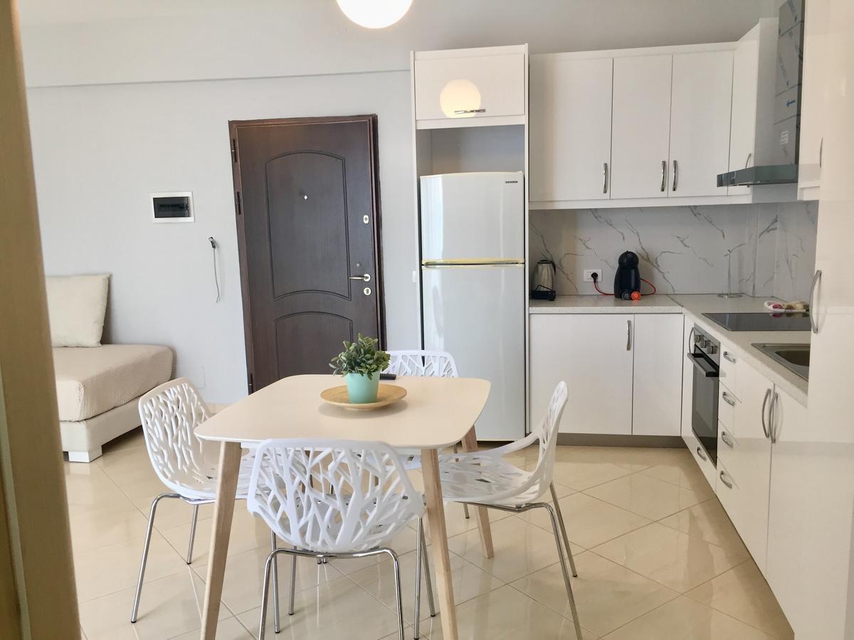 Skyfall Apartment Sarande Ngoại thất bức ảnh